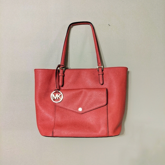 Michael Kors Jet Set Leather Pocket Tote